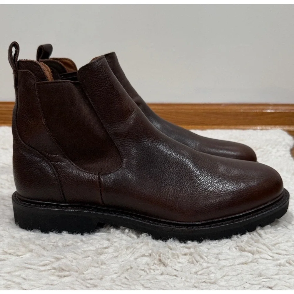 Allen Edmonds Grafton Chelsea Brown Leather Boots Mens 8.5 Weatherproof Lug Sole